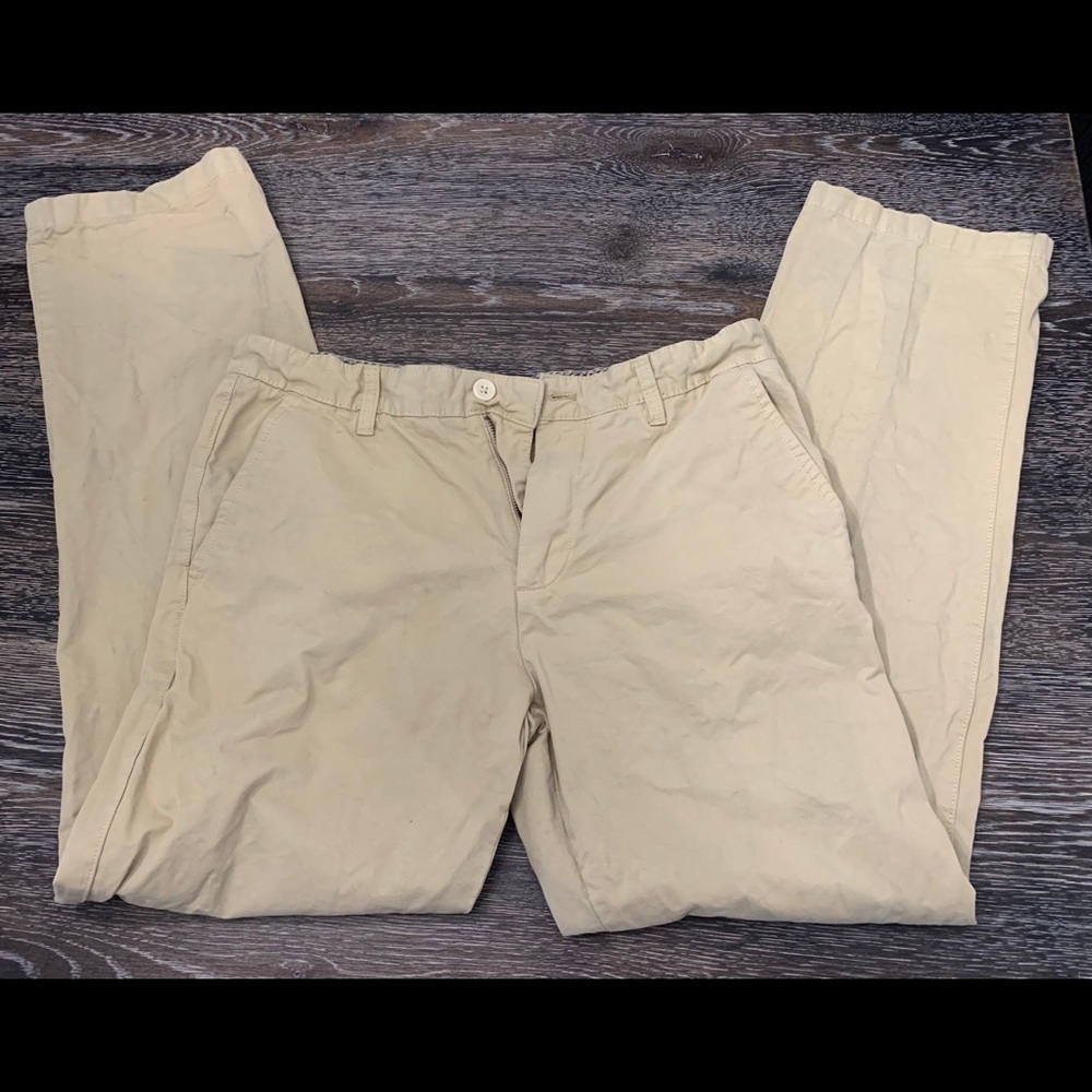 Men’s khakis